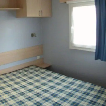Mobil - 3 Chambres, 6 Pers., Terrasse - Api-1-52-627 *